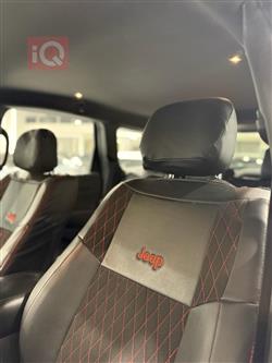 جیپ گراند شیرۆکی